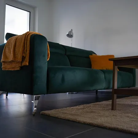 Modernes Ferienapartment: Komfort & Wohlfuehlen